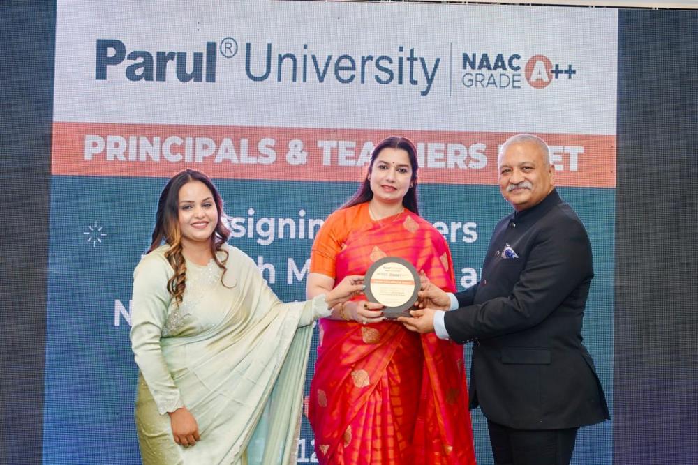 Principal Mrs. Priya Singh attended an insightful workshop on Designing Careers through Mentoring and Neurolinguistic Techniques and was felicitated for her leadership and commitment to education.