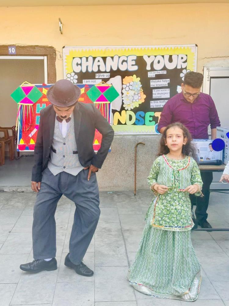 DBN VIDYA MANDIR MUBARAK MANDI organised a vibrant Diwali Mela filled with creative stalls, cultural activities and festive joy for students, teachers and parents