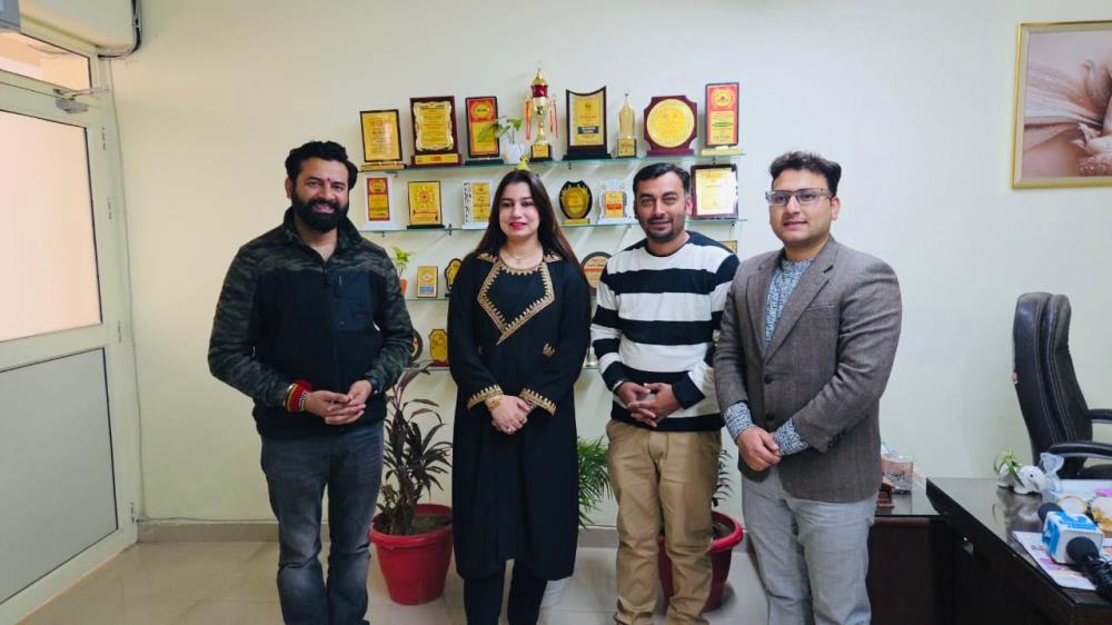 An insightful and engaging session on journalism at Dewan Badrinath Vidya Mandir, Mubarak Mandi, led by Mr. Ashish Kohli and Mr. Rahul Khatri—your guidance truly inspired our students.