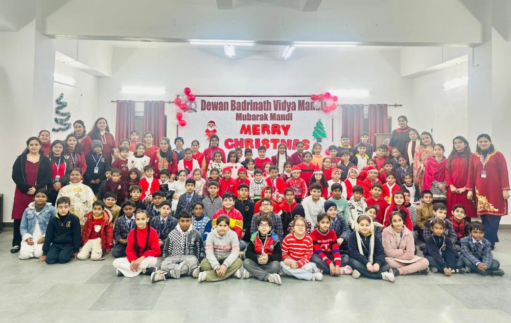 iny hands, big joy, and festive cheer 🎄✨ Our Pre-Primary and Primary wing celebrating Christmas with smiles, songs, and lots of happiness!