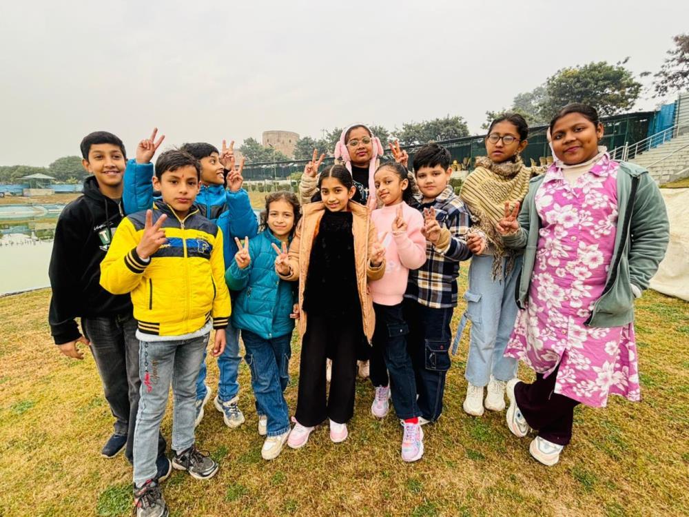 Little feet, big smiles, and endless fun! Our Pre-Primary and Primary students enjoying a joyful picnic at Aquaplex Crown—memories made, laughter shared!