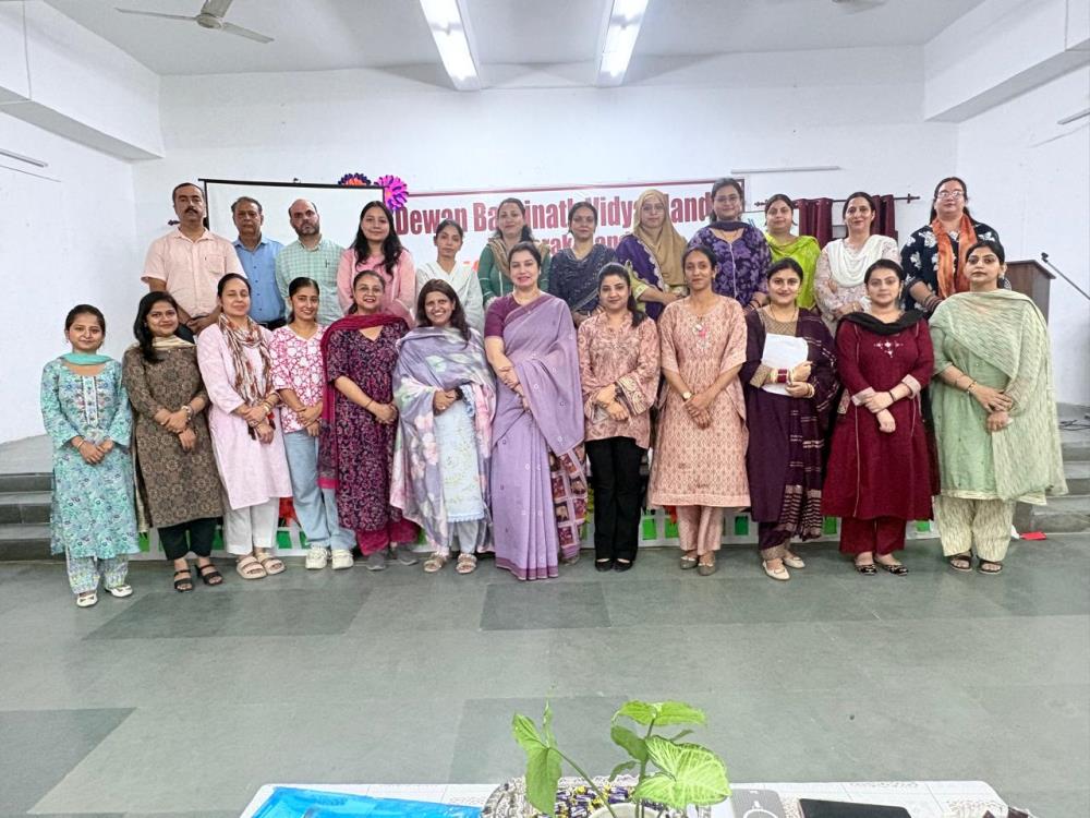 Experiential Learning Workshop at Dewan Badrinath Vidya Mandir, mubarak Mandi
