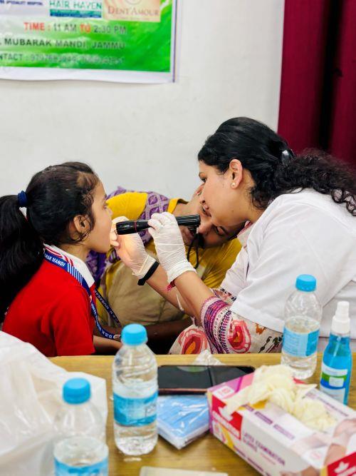 DBN VIDYA MANDIR MUBARAK MANDI in Assosiciation with SIBA, organiszes free Multispeciality Health Camp.